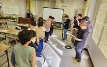 撮影風景（こどもたちとスタッフ）