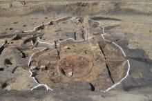 黒土遺跡出土　大型鍋釜の鋳込坑