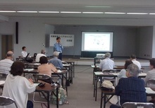 草津警察署員の交通安全教室の様子