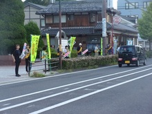 街頭啓発の様子