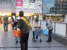 街頭啓発の様子3