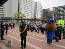 街頭啓発のオープニングの様子