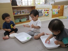 氷遊びの様子