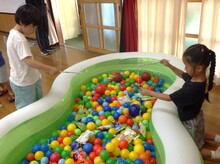 お菓子釣りの様子