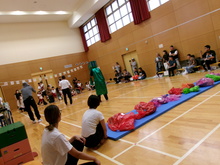 4歳児の親子あそび「ウツボちゃんがころんだ」