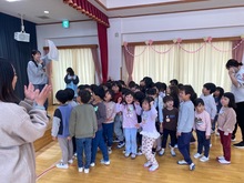 丸バツゲームをしている写真