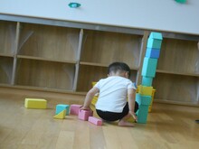 コップをもっている写真