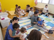 遊びを楽しむこどもたちのようす