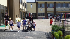 お迎えにこられた方から随時降園していきます