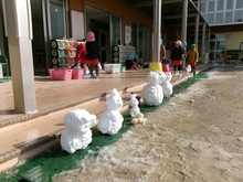 雪だるまを作りました。