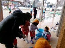 手が冷たくなってもお湯につけると気持ちいい。