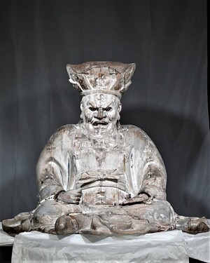 極楽寺・閻魔王坐像