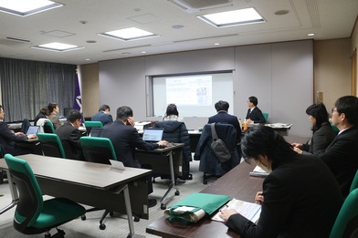 学校経営報告会の様子