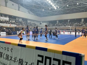 バレーの試合の様子