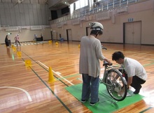 自転車の乗車体験の様子