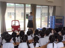 信号の見方を学習している様子
