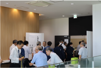しがビジネスマッチング会の受付の様子