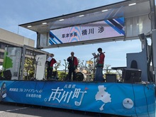 トラックステージの写真