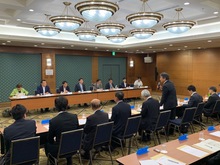 地元国会議員と意見交換の写真