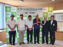 嶌田選手表敬訪問の写真