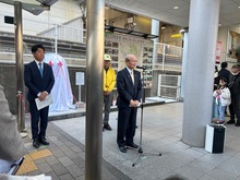 甲賀市信楽焼八相縁起たぬきの置物お披露目会の写真