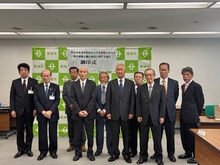 野村運動公園の使用に関する協定調印式の写真