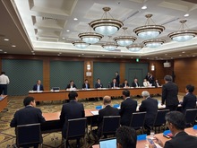 地元国会議員と意見交換の写真
