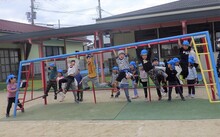 4歳児くま組の雲梯写真