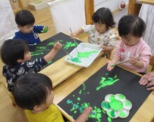 1歳児の描画の様子
