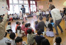 第三保育所まるばつクイズの様子