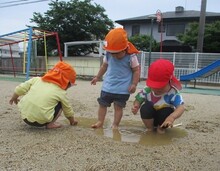 どろんこ遊びの様子