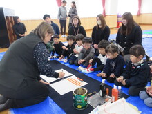 先生のお手本を見ているところ1