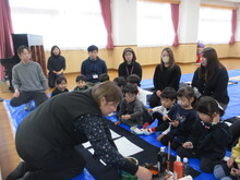 先生のお手本を見ているところ2