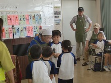 ふれあいサロンでのこどもたち1