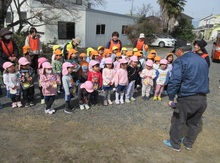 お世話になっている地域の方に大きな声で挨拶をします