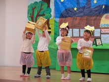 ノラネコさんになりきって、パンづくりに挑戦しました