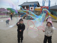 いろいろなしゃぼん玉の形ができました