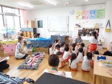 遊びの終わりはいつも集まって話し合います。