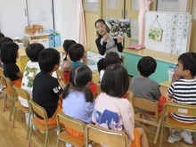 お話を聞いている写真
