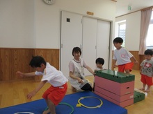 遠くまで大きくジャンプをしました